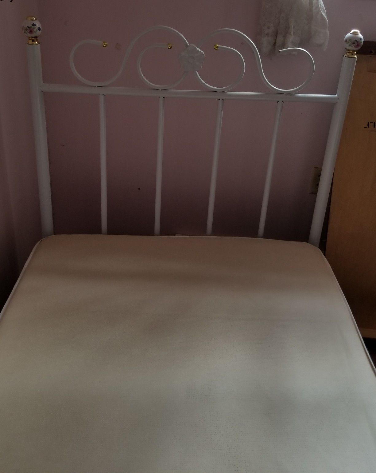 Complete twin bed for sale