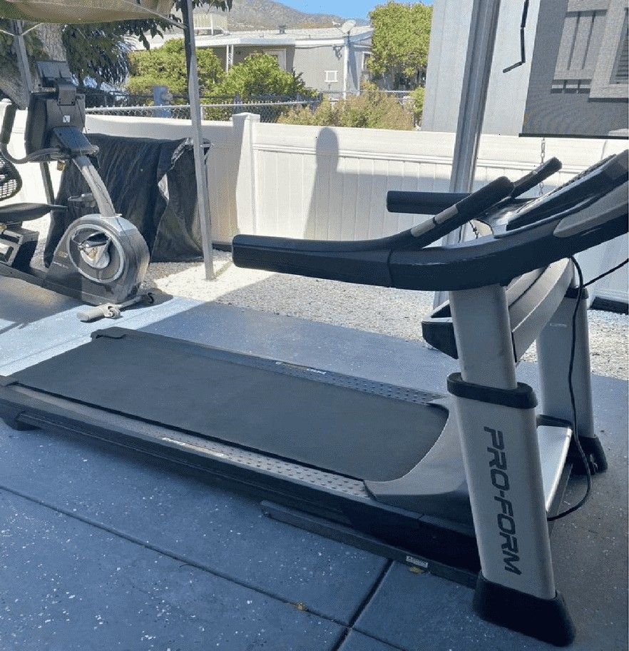 Professional Treadmill - Boost Your Workout candidate north