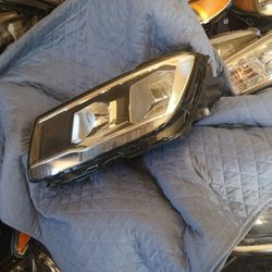 2018-2021 Volkswagen Tiguan Left Side Headlight 