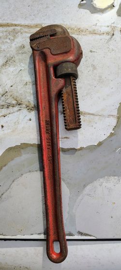 18 inch Pipe Wrench
