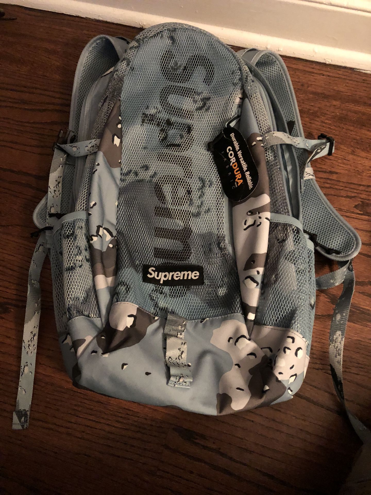 Supreme Backpack SS20 blue chocolate chip camo Blue  CLOTHES & ACCESORIES  \ Backpacks & Bags \ Backpacks *WOMEN \ Accessories *MEN \ Accessories  BRANDS \ S \ Supreme CLOTHES & ACCESORIES \