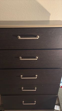 Dresser