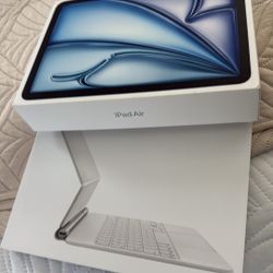 iPad Air 2024 M2 Blue/WiFi with Magic Keyboard - Sell/Trade
