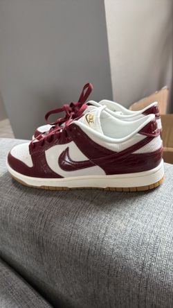 Nike Dunks, men’s 9.5 BRAND NEW