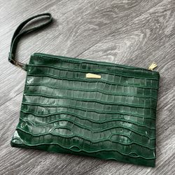 Green croco PU leather letter purse 