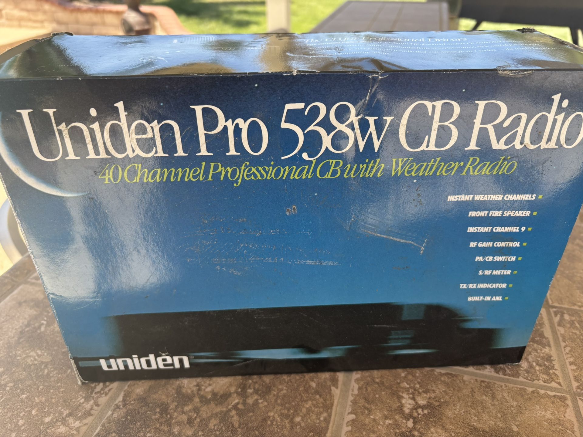 Uniden Pro 538w CB Radio