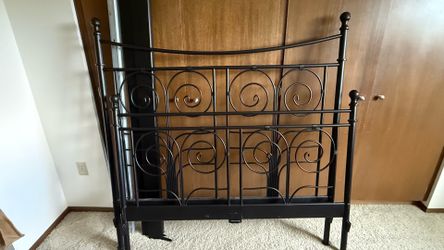 Full size Metal Bed Frame