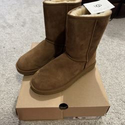 Woman’s UGG Boots SZ 10