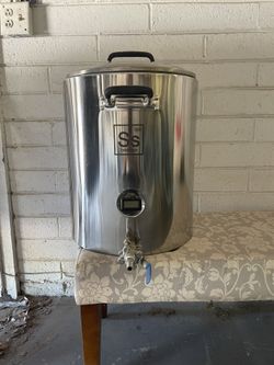 SS Brewtech Brew Kettle Infusion Mash Tun W/accessories 