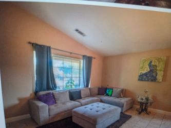 Dinning room set like new