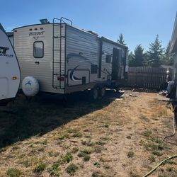 2016 Keystone Hideout