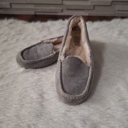 UGG Gray Ansley Moccasin Slippers Size 9