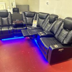 🔥Brand New Power Reclining Livingroom Sets🔥