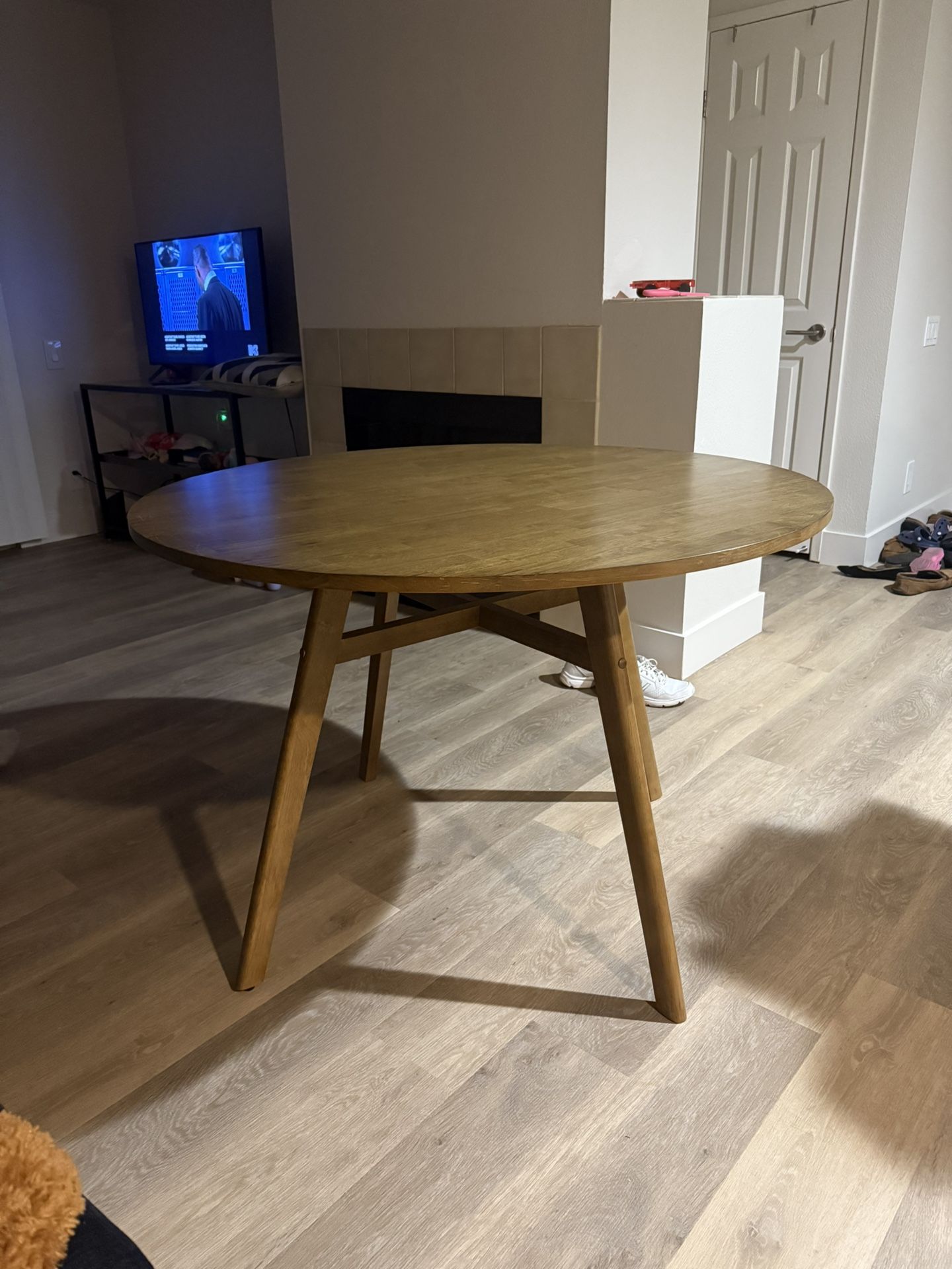 44inch Solid Wood Round Dining Table, Walnut Color