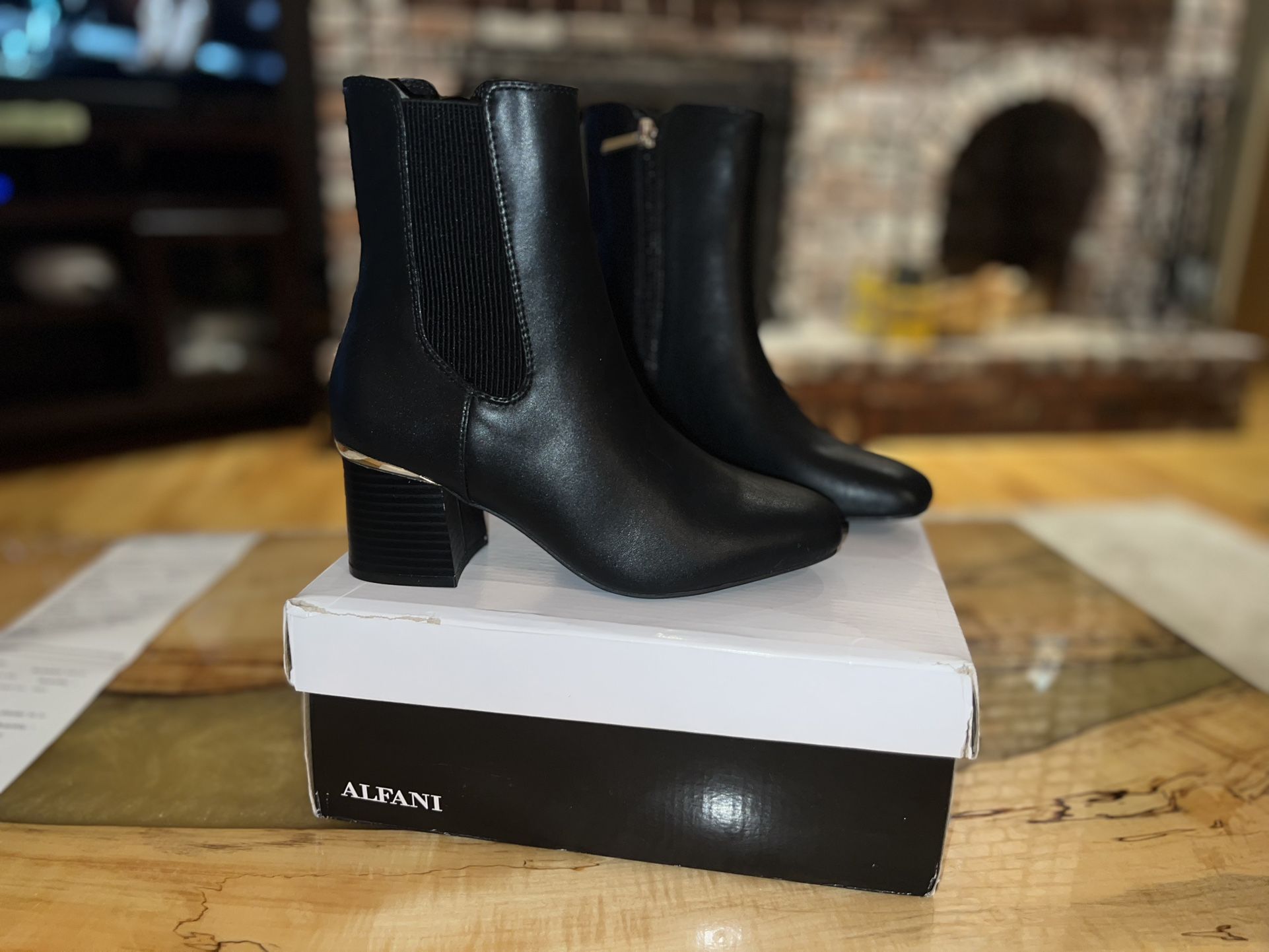 ALFANI Black Leather Ankle Boots Women’s Size 6.5