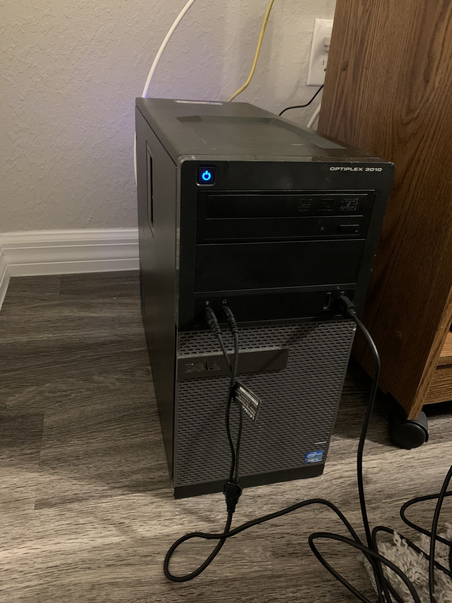 Dell Mid Range Gaming Computer