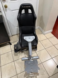 Playseat racing cockpit seat
