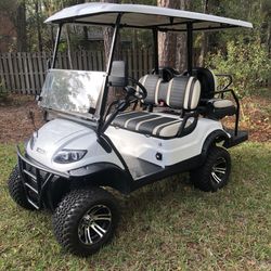 ICON I40L 2021 4 Seater Street Legal Lifted Golf Cart