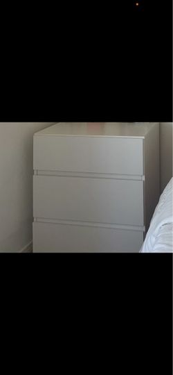 White 3-Drawer Dresser Nightstand
