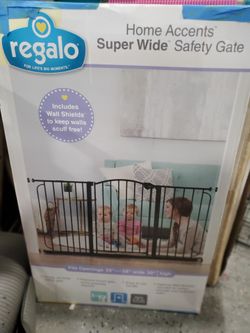 Regalo Home Accents Super Wide Safety Gate