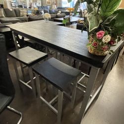 Black Counter Height Table With 4 Stools 