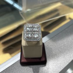 14k Men’s Diamond Ring