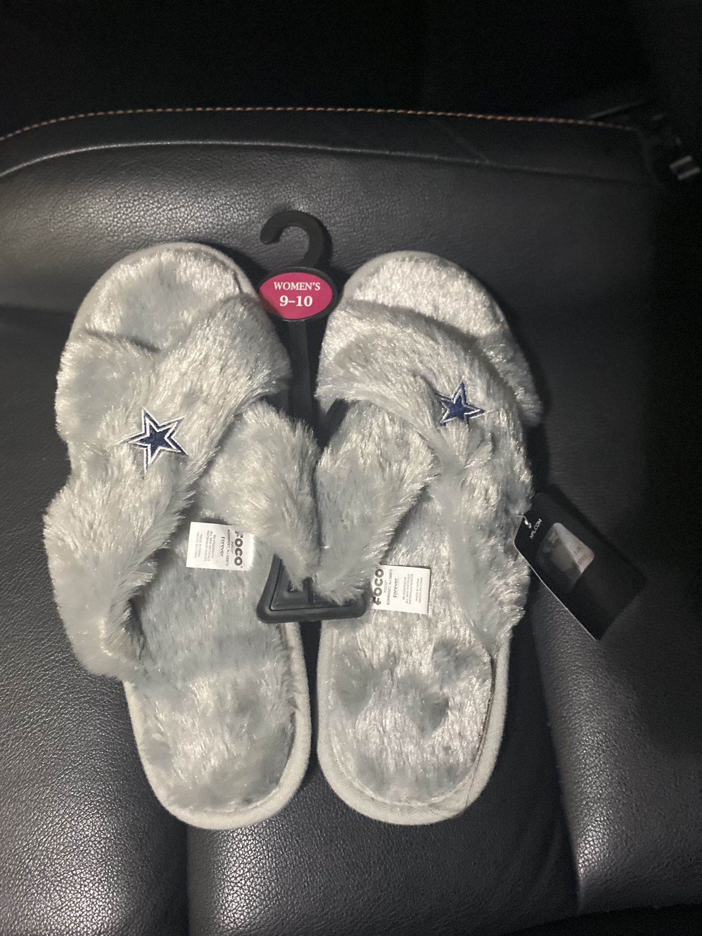 Dallas Cowboys slippers