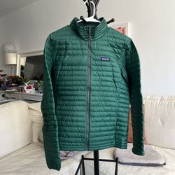 Patagonia Mens Light Down Jacket 