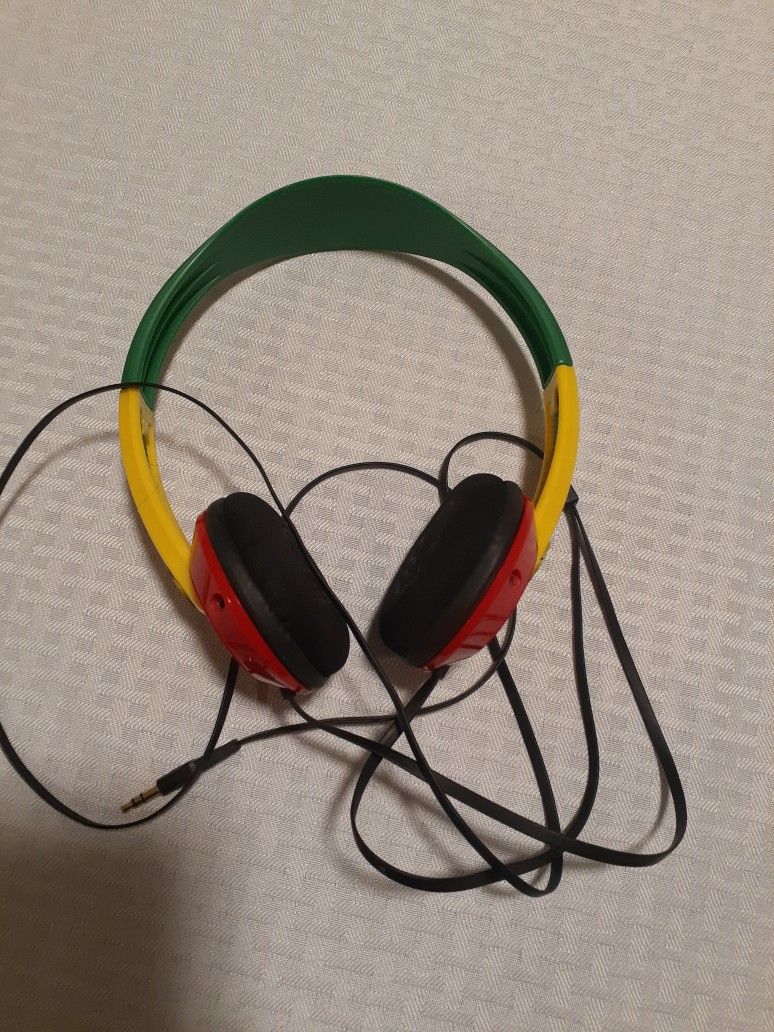 Headphones Skullcandy$8