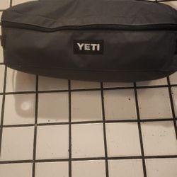yeti blanket