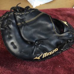 Beautiful Mizuno MVP Prime 1st Baseman Glove