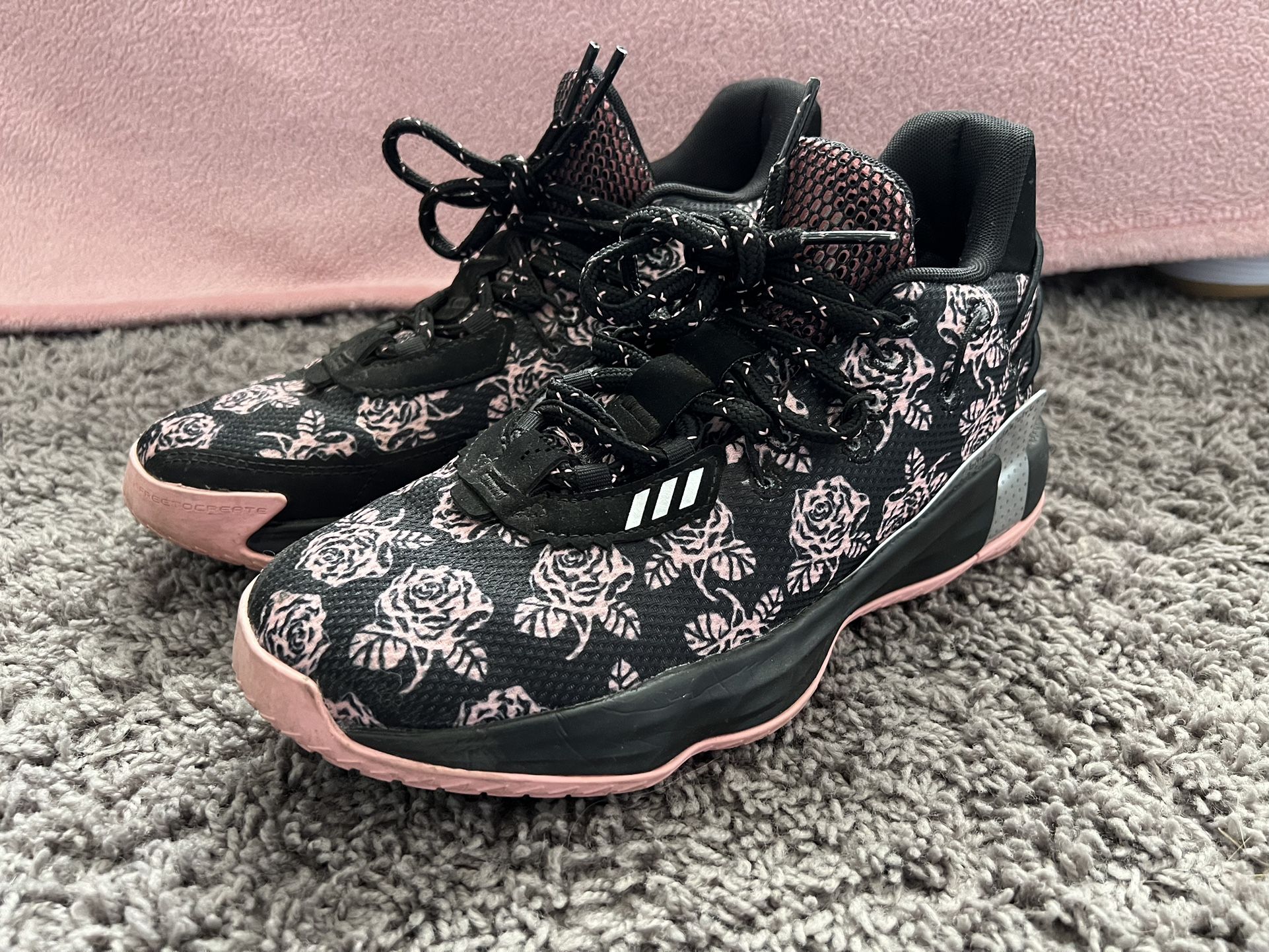 US 6.5 Adidas Dame 7 Rose City Edition