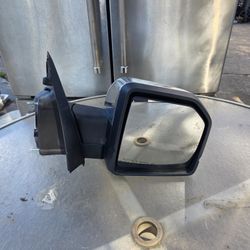 2015-2020 FORD F-150 FRONT DOOR MIRROR PASSENGER SIDE WITH CAMERA GOOD CONDITION