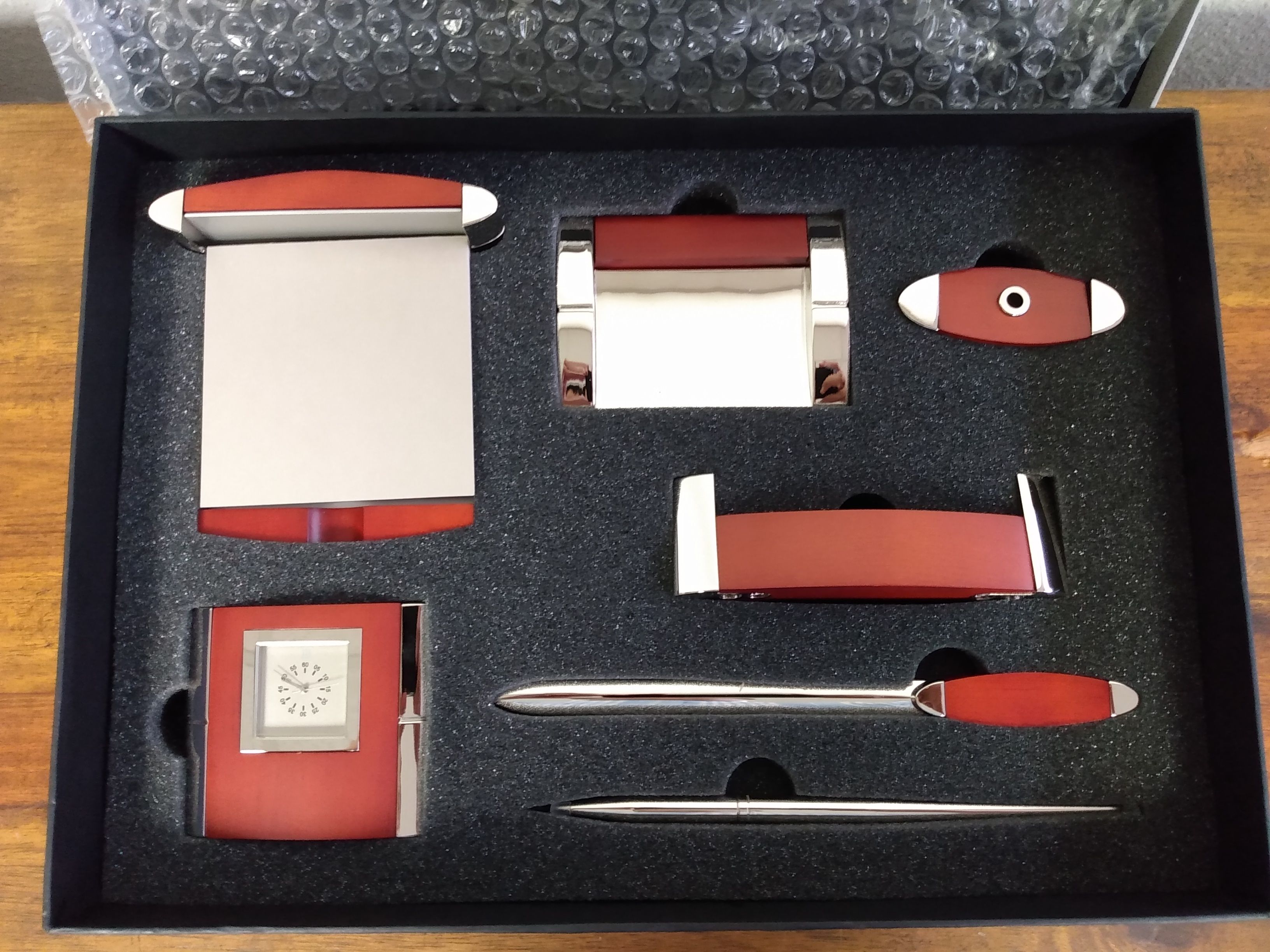 Rose Wood Brass Desktop Supplies Stationery Set. Memo holder, Pen holder, Paper clip holder.