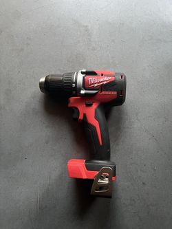 Milwaukee 18V Lithium-lon Brushless Cordless Drill