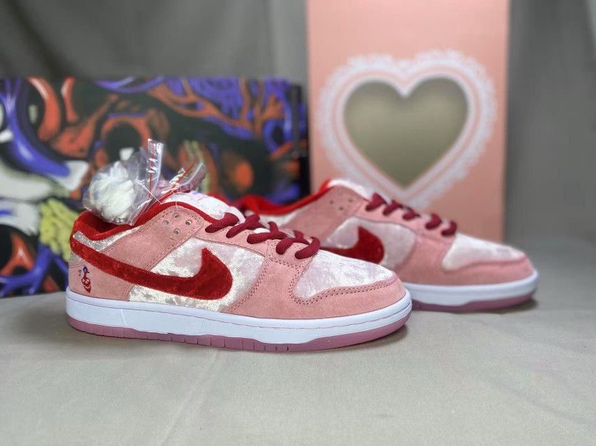Nike Dunk SB Pro QS Size 9 US Men's sneakers