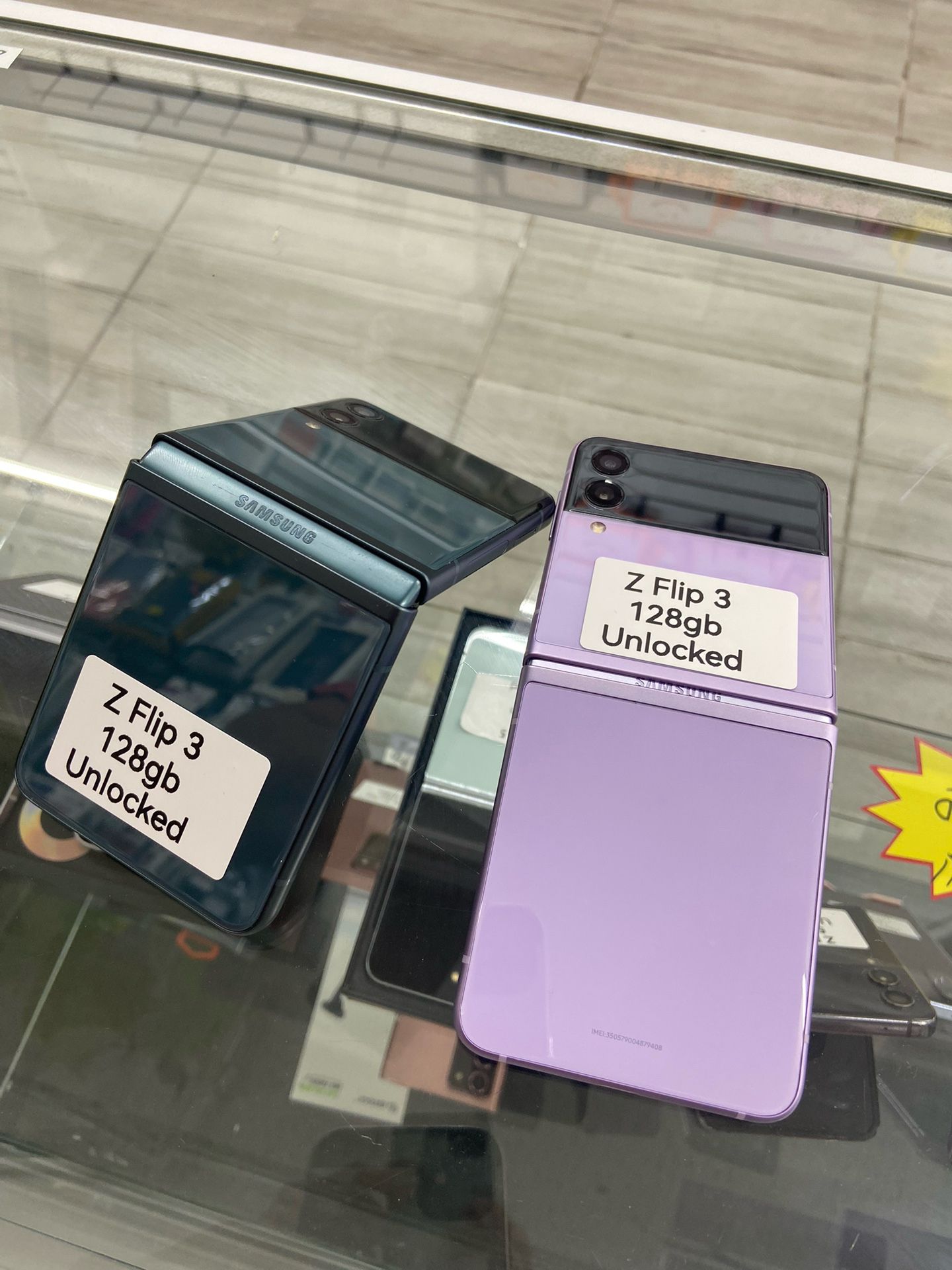 Z Flip 3 Unlocked. Cash Or $50 Down W Approval