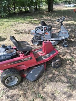 Riding lawn mowers
