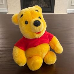 Disney’s Winnie the Pooh Small Stuffed Animal Excellent Condition with Velcro 