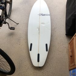 5’ 9” T. Patterson surfboard “X-File” 