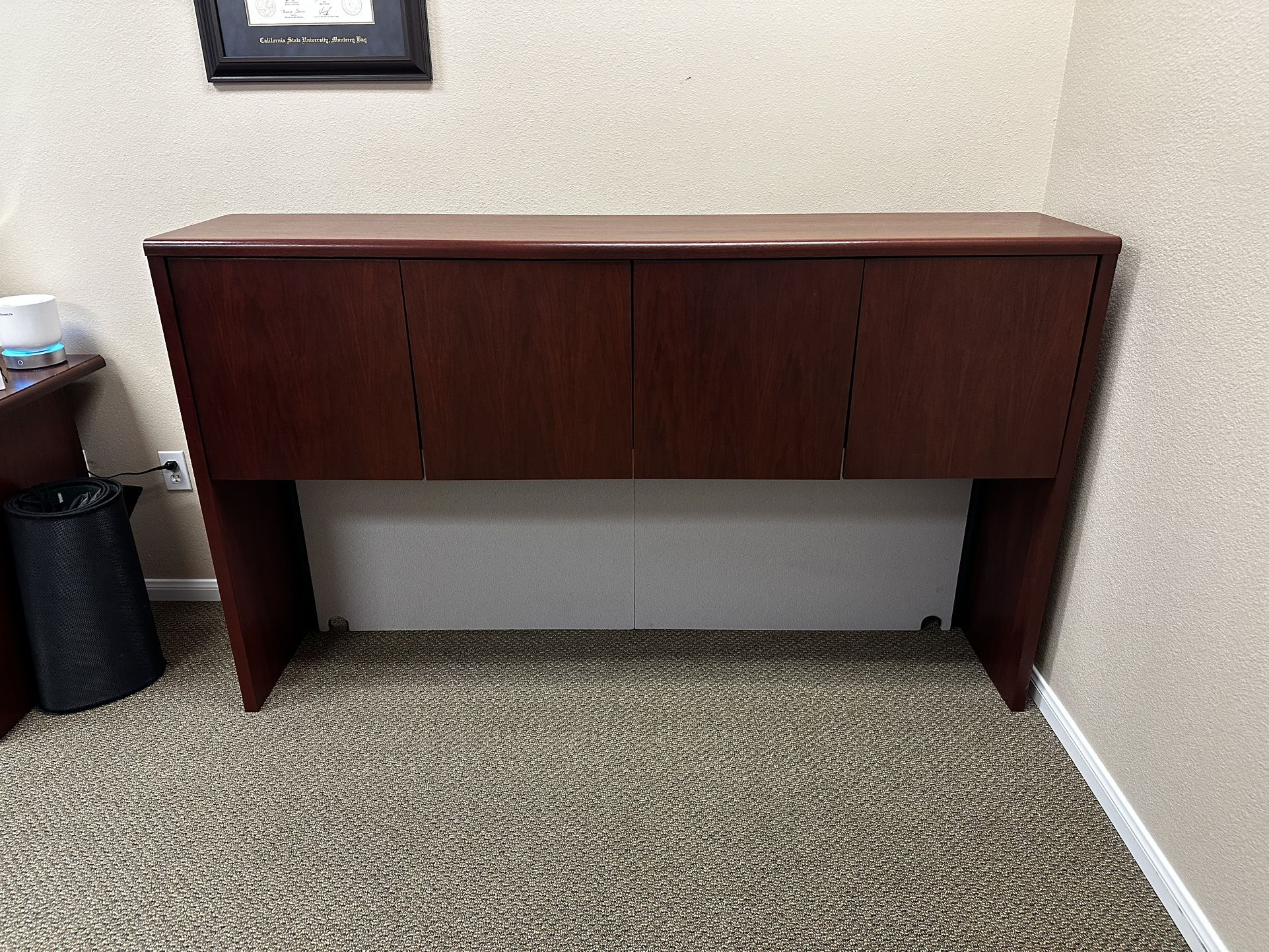 ***Large Wooden Hutch***