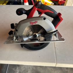 Milwaukee Circular Saw M18 