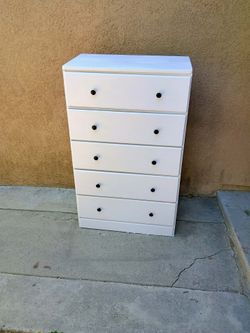 Dresser 5 drawers