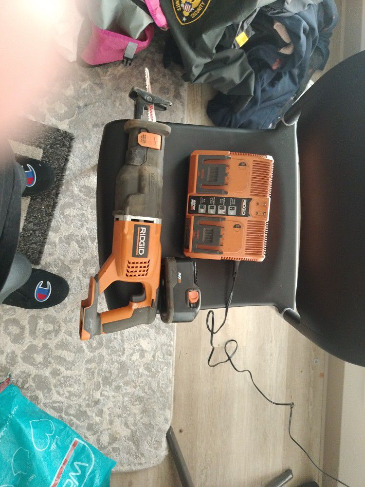Ridgid Sawzall With Battery And Charger 