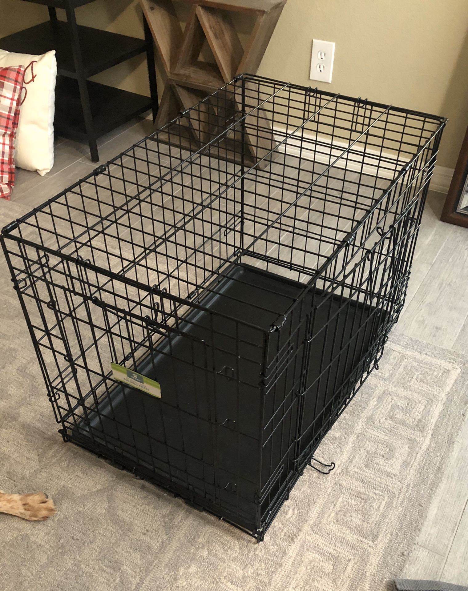 Dog kennel - 2 entry options