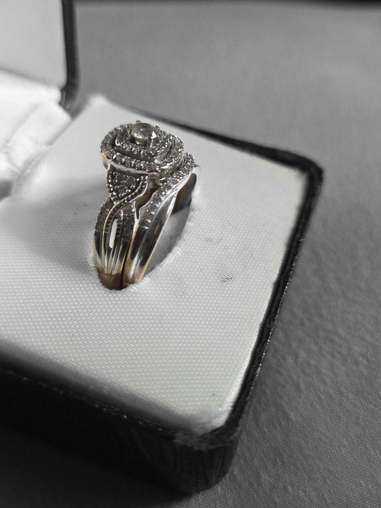 10 KT Multi Gold Engagement And Wedding Band Set