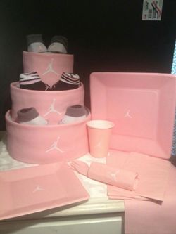 Beautiful Diaper cake with matching tableware