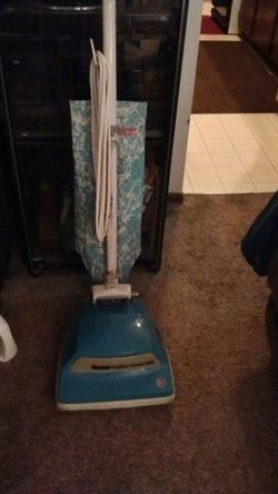 Hoover custom convertible Vacuum Cleaner upright used 1970s