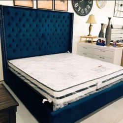 Blue Elegance By Ashley Signature Coralline Tufted Velvet Blue Queen Upholstered Bd🔥 New Brand🤩 Delivery Or Pick Up Available 💥