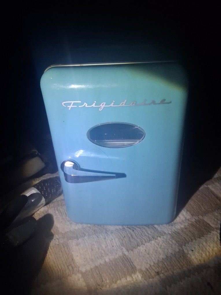 Mini Fridge